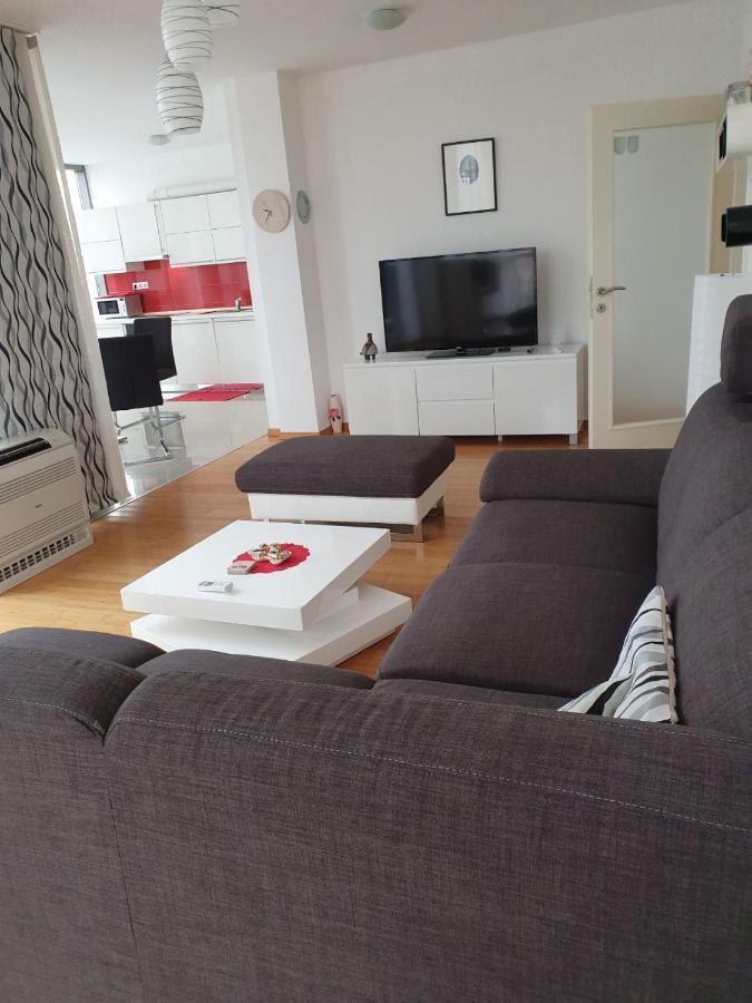 Penthouse Heart Of Slavonia **** Apartment Đakovo Exterior photo